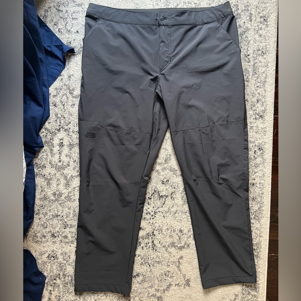 NWOT North Face Hiking Pants Mens Size 42X30